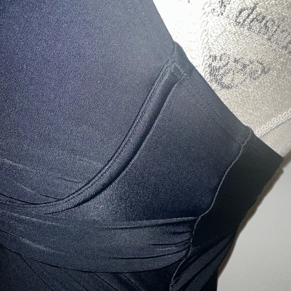 Athleta Ladies Tara Halter Tankini Swim Top Black Size 34D/DD MINT CONDITION - Picture 9 of 11